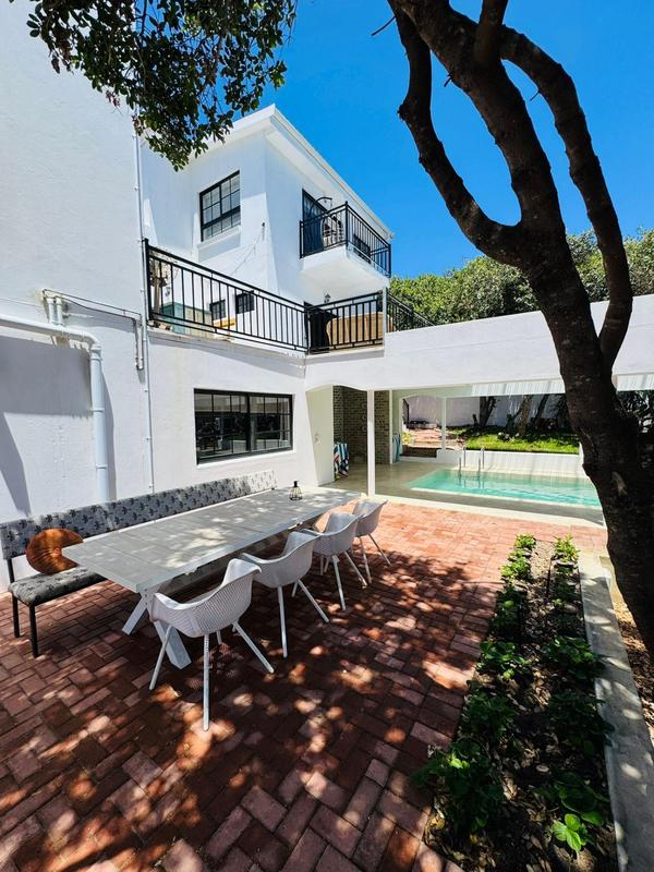 5 Bedroom Property for Sale in Sandbaai Western Cape